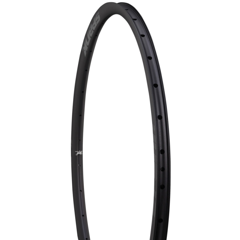 Spank Wing 22 Rim 700C/29IN 32H Black 29IN 32H