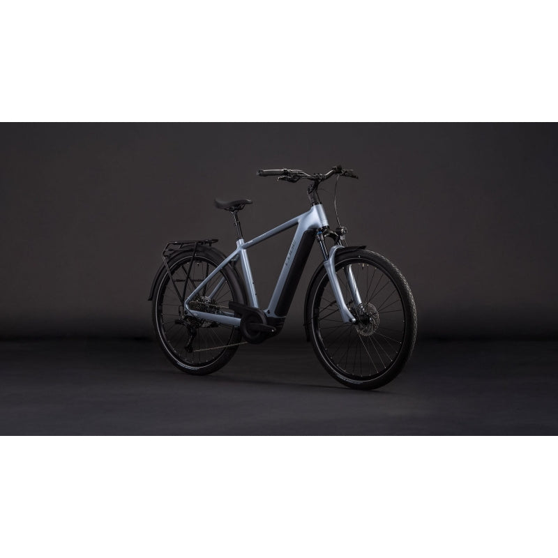 Cube Touring Hybrid Pro 800